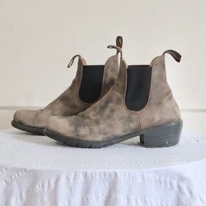 Rustic Brown Blundstone Chelsea Boots Women’s Size 11